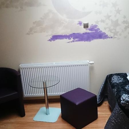 Hotel Restauracja Ksiezycowa Siedlce Exteriör bild